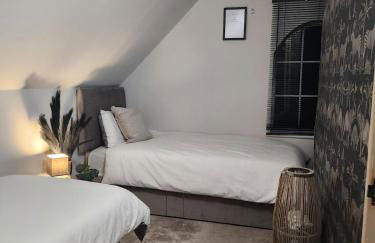 ADULT ONLY relax escape apartment hottub - Foto 25