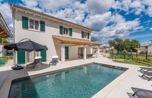 Villa Macan with Private Pool, Sauna & Garden - Photo 1