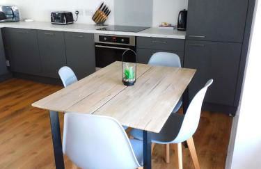 No 5 - Modern 2 bedroom Apartment in Lanark Town Centre - Foto 7