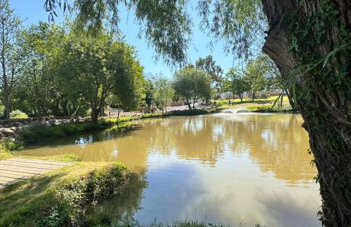 Lake View Holiday Home - Fishing Lakes, Heated Outdoor Swimming Pool 500yrds on Sister Park , Pool Open April to September - Foto 35