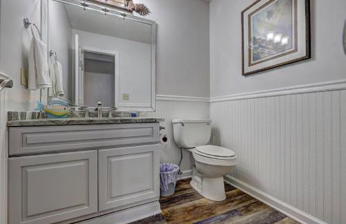 Lakefront Stillwaters Villa with Deck and Private Dock - Foto 19