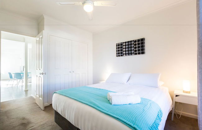 AMAL, 1BDR North Melbourne Apartment - Photo 3