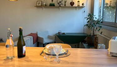 Aux Trompettes Violettes - Foto 4