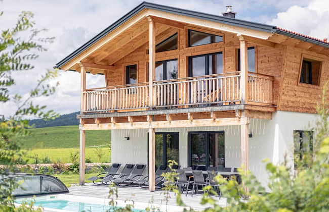 Inzell Chalets With Private Pool - Photo 1