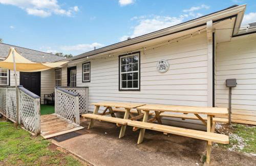 5BR with Game Room & Huge Backyard - Foto 41