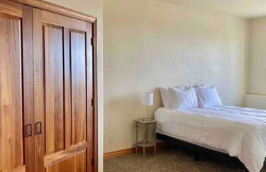 Luxury home w a View- biking and hiking near - Foto 38