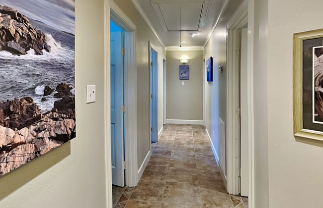 Lighthouse By the Sea - Photo 28