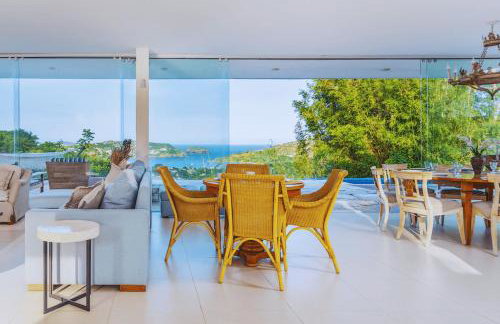 ¡Bz72! Casa con vistas al mar con 5 suites y piscina - Foto 1