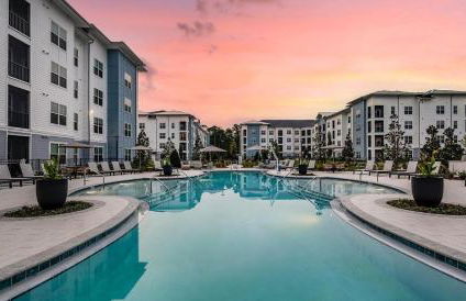 Landing Stylish 1BD Clubhouse Pool - Foto 19