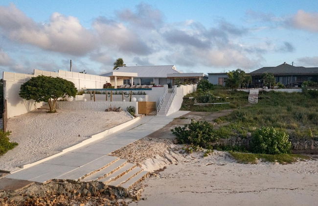 Beachfront Villa w Pool Sleeps 16 Dining Tub - Foto 20
