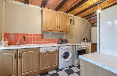 4 Bedroom Stunning Home In Hambers - Photo 7