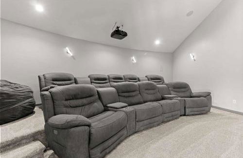 West Cabin- Yellowstone Family Retreat- Sled Hill - Foto 66