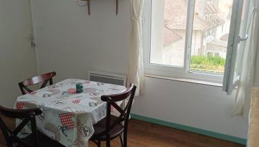 Appartement 35m2 a l'étage ,1 lit double - Foto 4