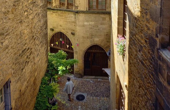 Bordeaux Culinary and Wine Tasting Tour - Photo 14
