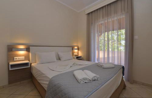 Flisvos Rooms - Photo 64