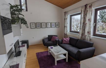 Kleine Haushälfte zum Wohlfühlen - Foto 1