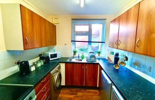 Heart of Telford Stylish 2-Bedroom - Photo 9