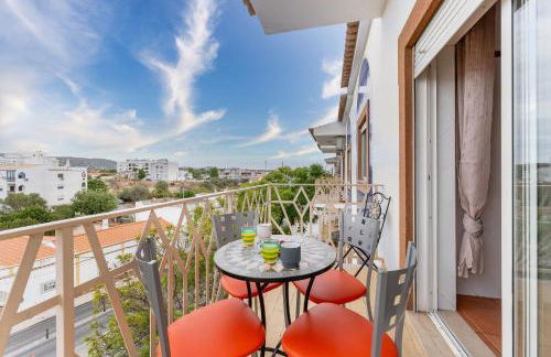 Peaceful 1 BDR Apartment W/ Balcony by LovelyStay - Foto 10