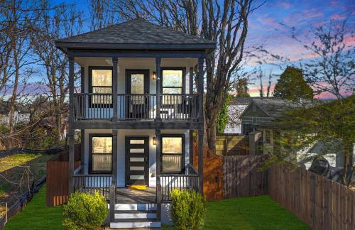 Luxe Family Oasis 7 beds 2 and a half Spa like Baths Sleeps 14 - Foto 1