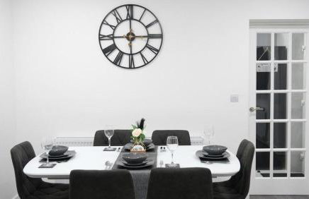 Manchester Entire 3-Bed House Sleeps 5 w Parking - Foto 7