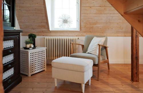 Seeblick-Dachgeschoss in historischer Villa zentral 4 PAX - Foto 14