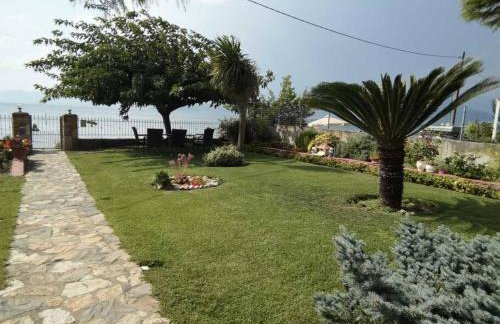 Παραθαλάσσιο διαμέρισμα με κήπο στον Αγιόκαμπο - Foto 16