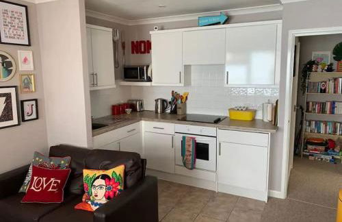 Jurassic Coast Holiday Home - Photo 3