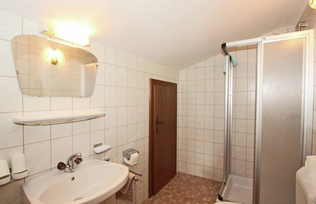 Quaint Apartment in Finkenberg near Ski Lift - Foto 8