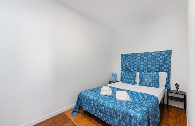 Live Laugh Love Beach Guest Home with AC - Photo 10