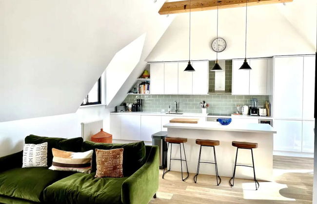 Unique 2 Bedroom Penthouse Apartment in Kensal Rise - Foto 4