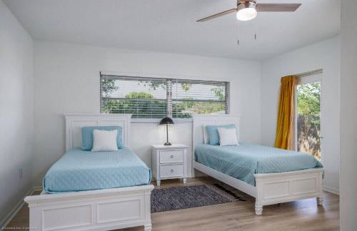 Gorgeous Grove Contemporary Family Home - Foto 58