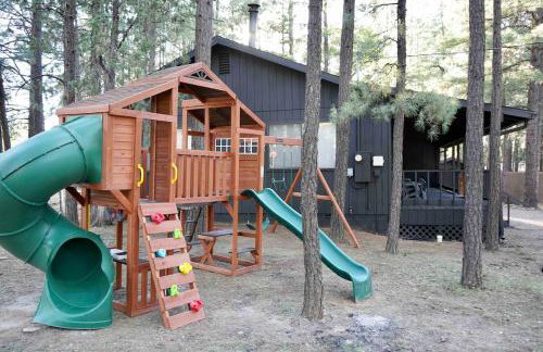 Modern Lakeside Family Fun Cabin - Foto 8