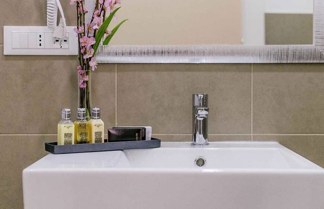 Bloom Apartment by La Griffe - Photo 23