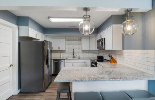 Our Cove Retreat - Perfect for Wave-Free Swimming, Tanning & Prime Location Fun! - Foto 15