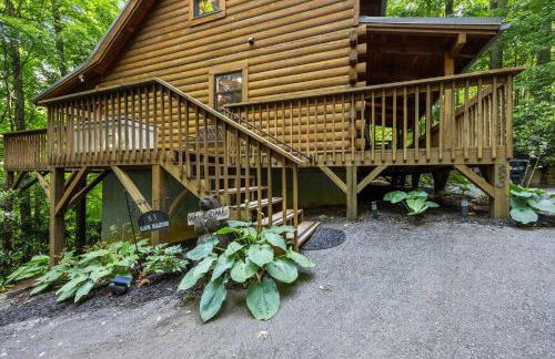 Cozy Maggie Valley Hot tub cabin - Foto 25