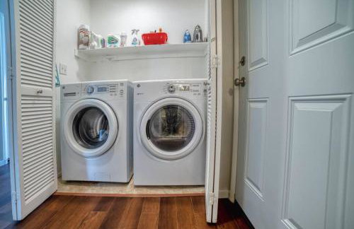 Spacious Modern Home Family or work WFH Friendly - Foto 16