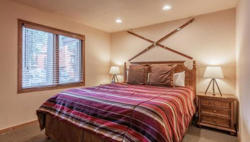 Updated 2 Bedroom and Loft 2 Full Bathroom Woodlands #51Just Steps to Shuttle Close to Golf Course - Foto 2