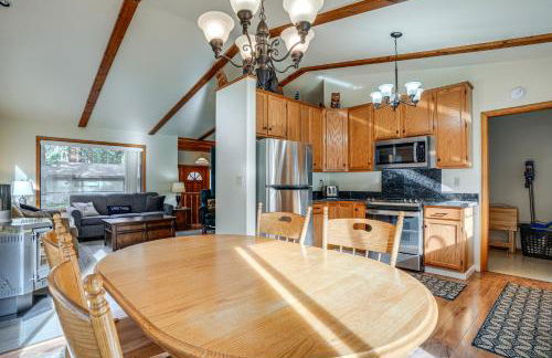 5 Mi to Heavenly Resort Cozy Home with Fenced Yard - Foto 6