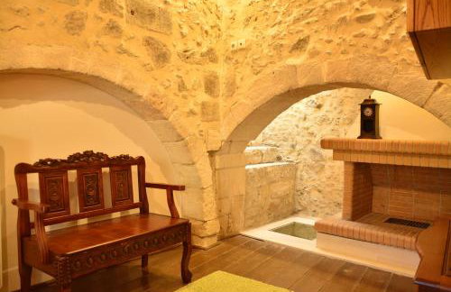Roukouneli Traditional Stone House - Terrace & BBQ - Foto 23