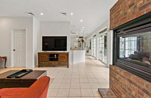 Entire Home in Narragansett - Photo 6