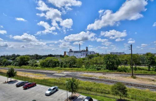 Spacious Studio Close to Riverwalk Free Parking - Foto 34