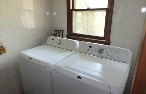 Lorlee - A Large and Luxurious Lakefront Cottage! - Foto 31