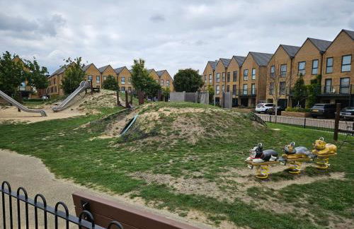 Stylish 1BD Flat with Parking Hackbridge - Foto 31