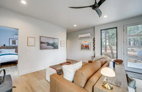 Modern Cabin Living! Mtn-View Gem in Munds Park - Foto 6