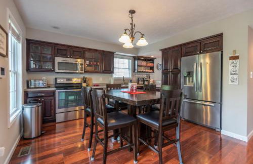 Hoosier Happiness Townhouse - 2 King Size Bedroom Suites - Foto 6