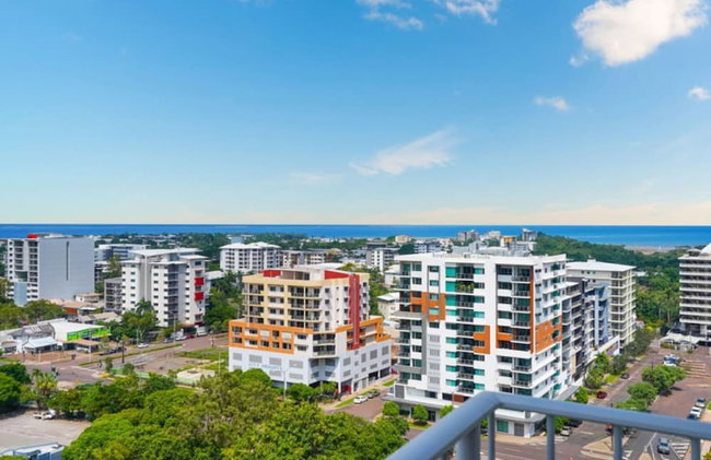 Pinnacle Penthouse Escape Panoramic Views Pool - Photo 34