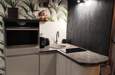 Somewhere Between Apartments - Foto 14