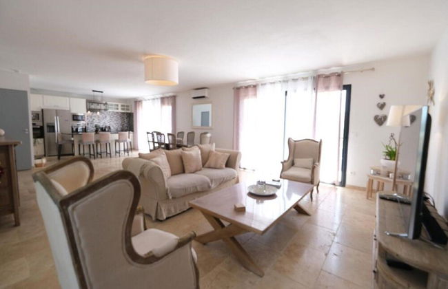 Charming Holiday Home With Private Pool - Foto 34