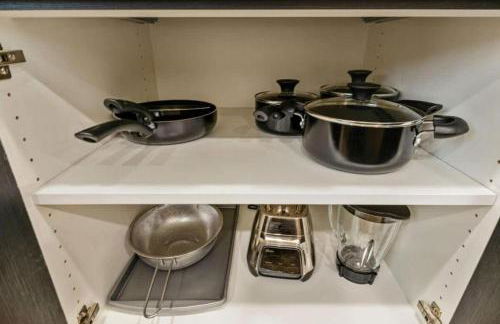 3 Min to DT - 2 Car Garage - Lux Townhome - King Bed - Foto 8