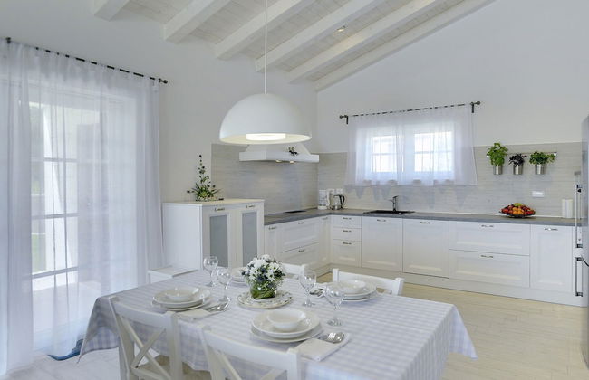 Modern Villa Histria With Pool and View - Photo 30